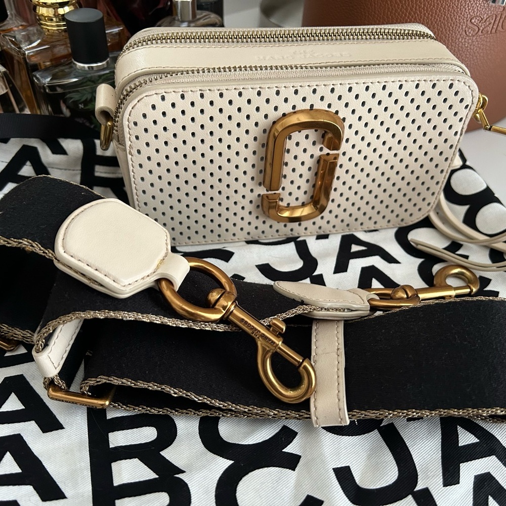 Marc Jacobs Snapshot